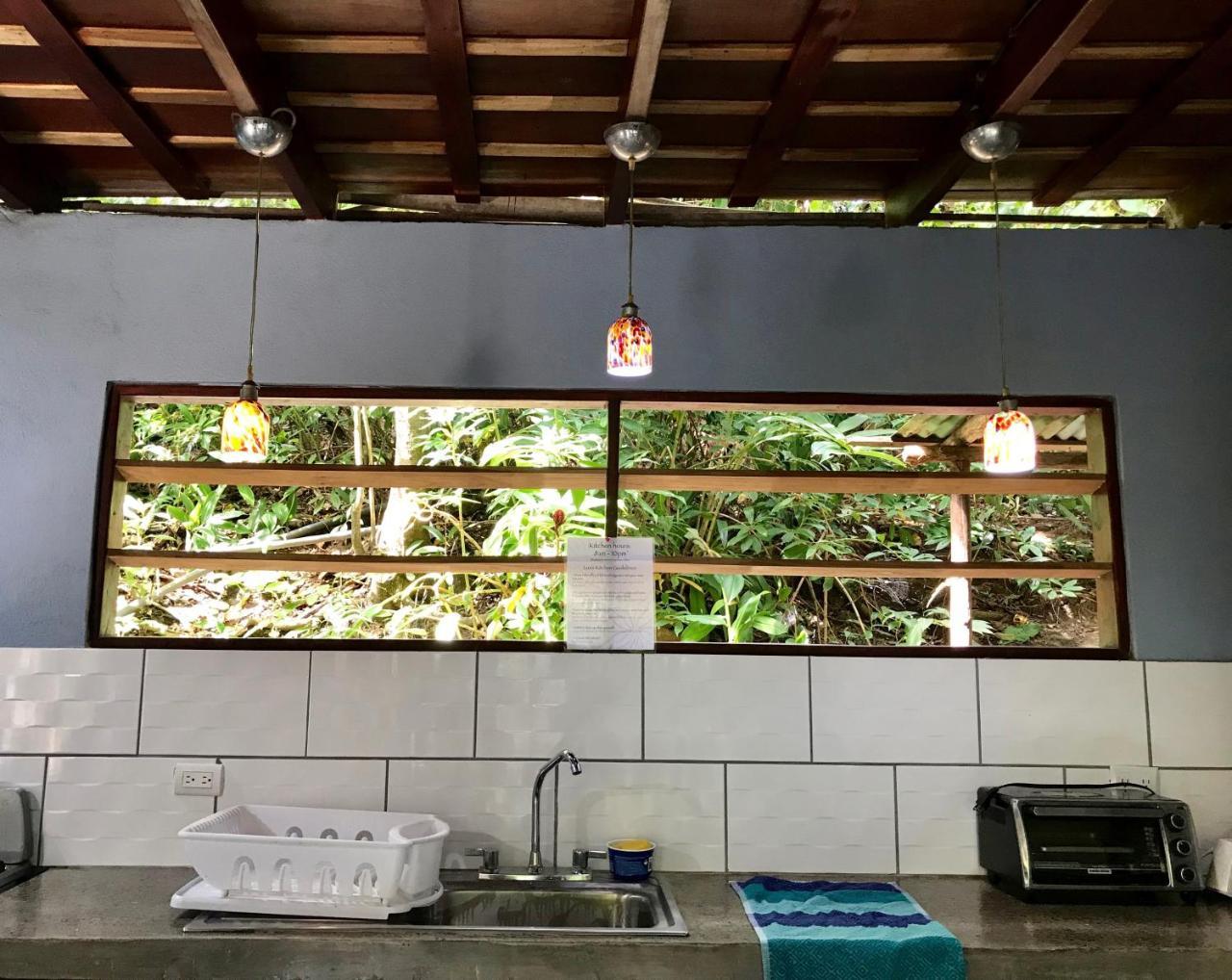 Luz En El Cielo Eco-B&B/Hostel Montezuma Exterior photo